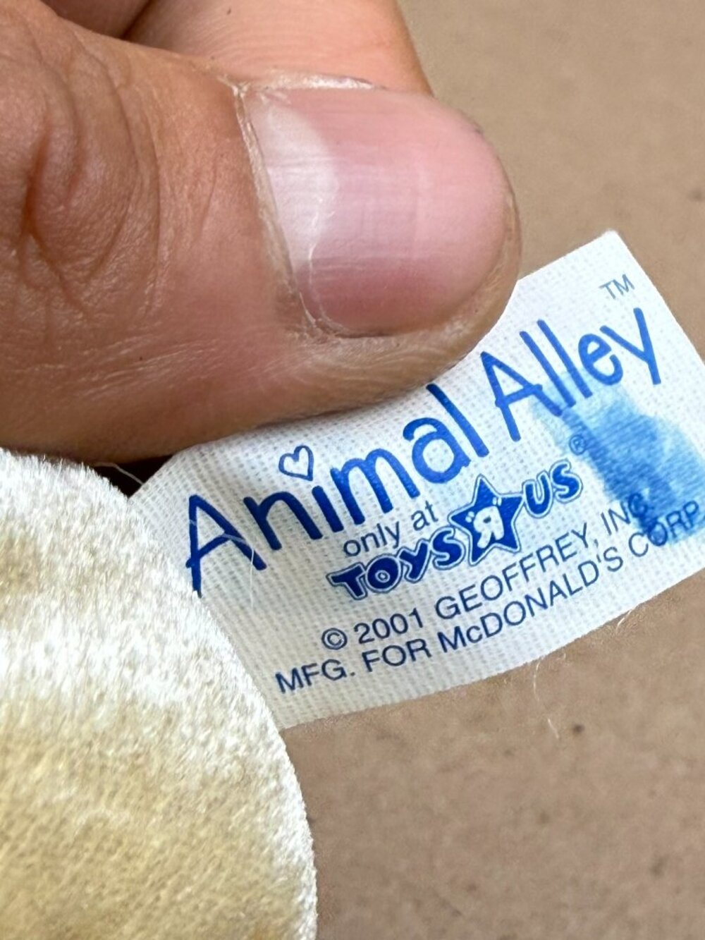 Vintage 2001 Animal Alley McDonald's Plush Dog Toy 5" Cream Stuffed Animal - Picture 3 of 6